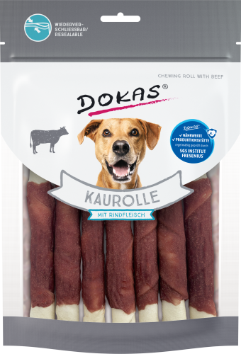 Leckerli-Paket für Hunde mit der Aufschrift „Dokas Kaurolle mit Rindfleisch“.